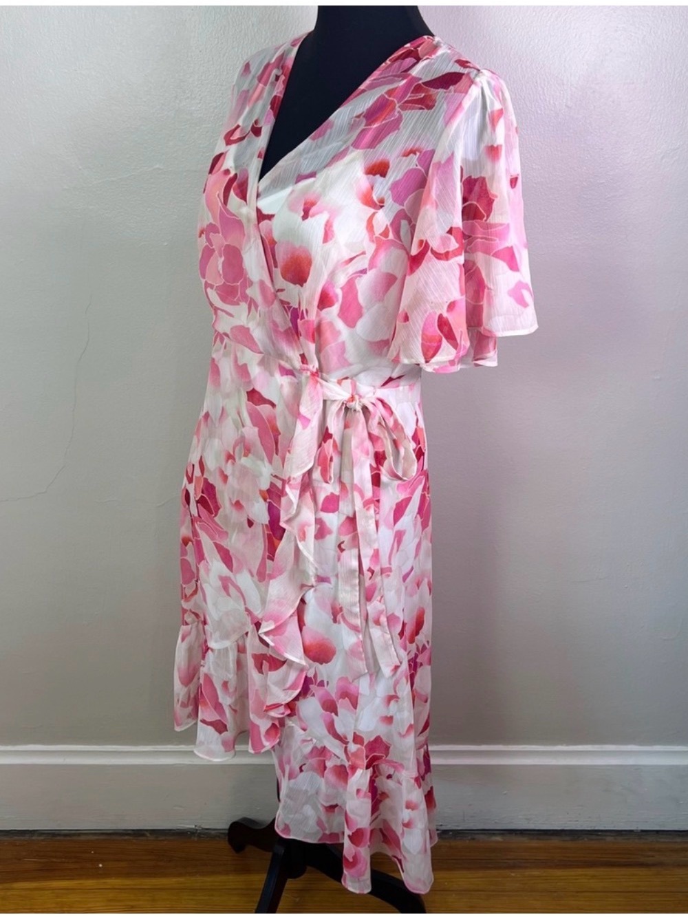 Size 10 CK Pink Floral Faux Wrap Dress - Picture 2 of 8